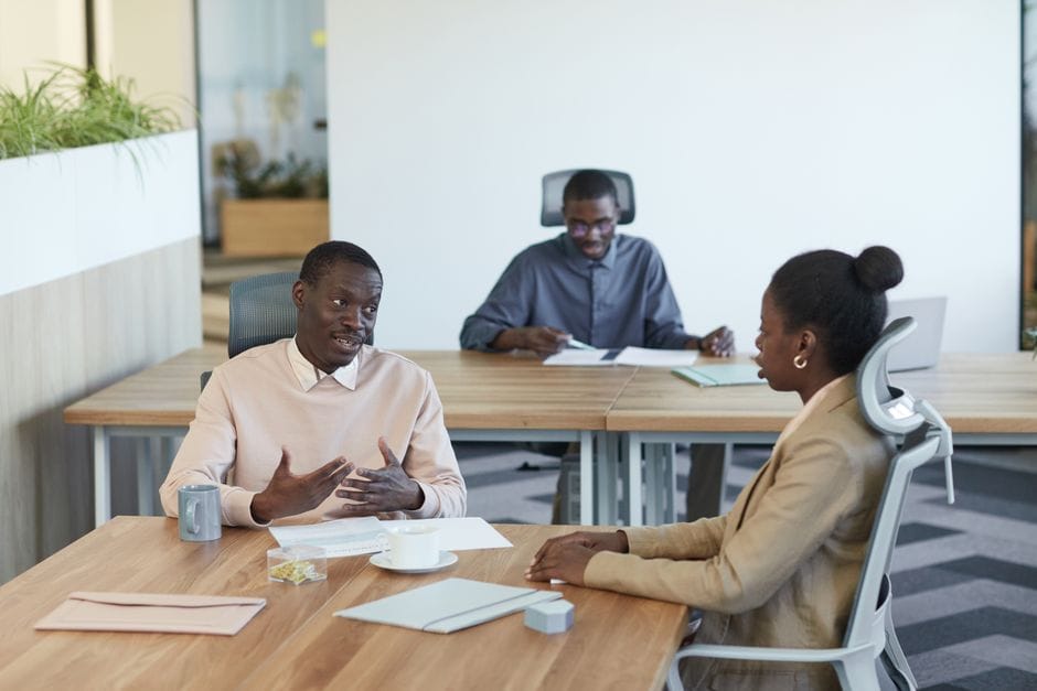 Gestire le critiche sul lavoro senza prenderle sul personale